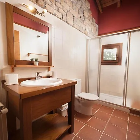 Gospodarstwo wiejskie La Calvera Llames de Parres