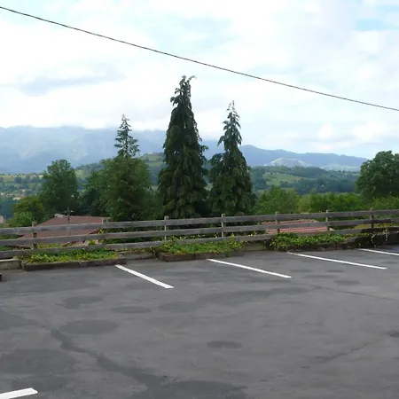 カントリーハウス La Calvera