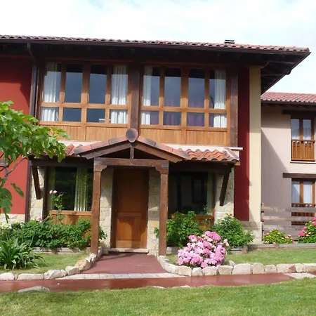 Gospodarstwo wiejskie La Calvera Llames de Parres