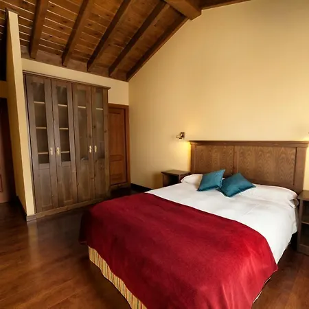 カントリーハウス La Calvera